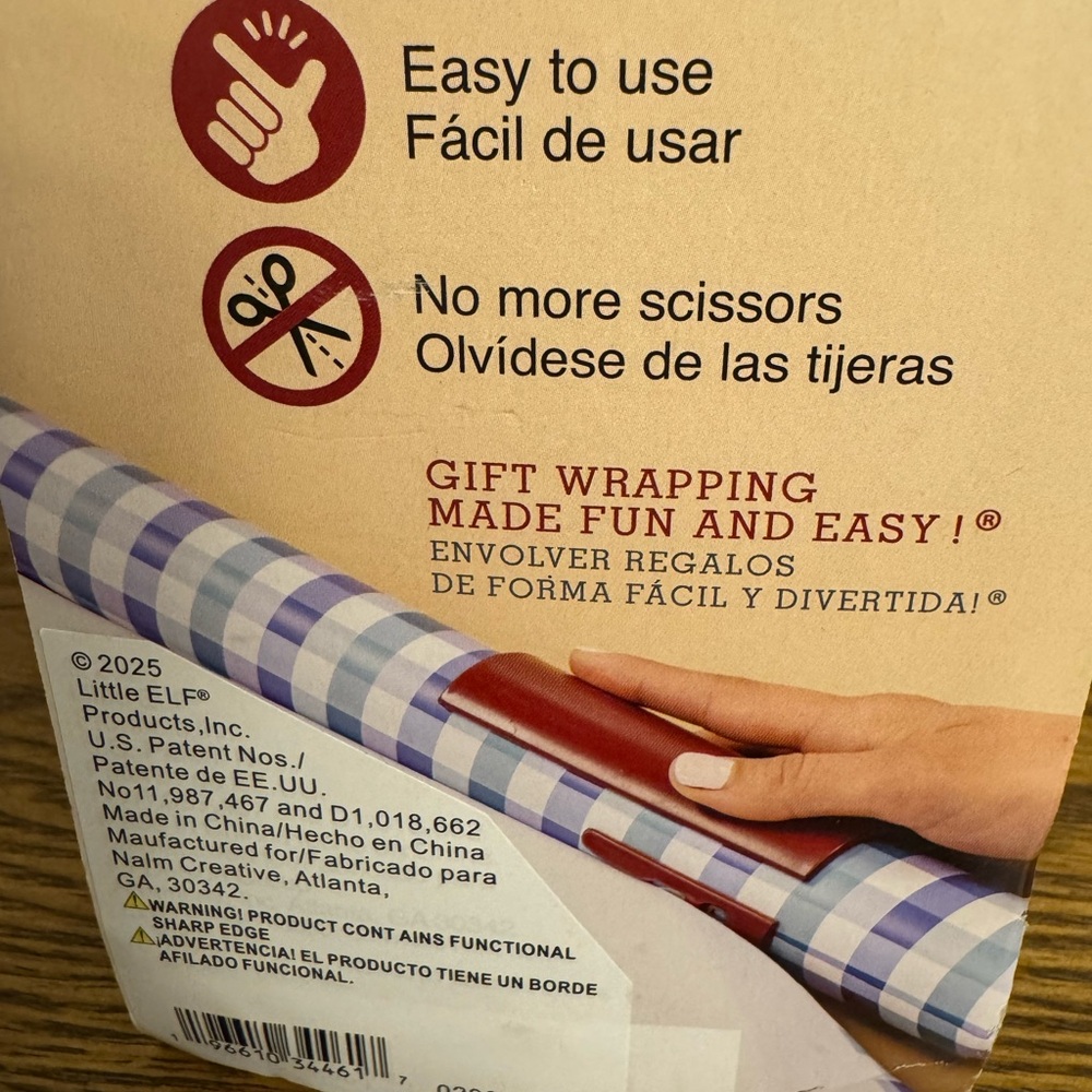 Red Gift Wrap Cutter - Picture 7 of 7